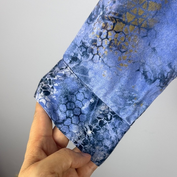 Chico's Chic Blue Black & Gray Bold Abstract Animal Inspired Button Down Blouse - Picture 5 of 10